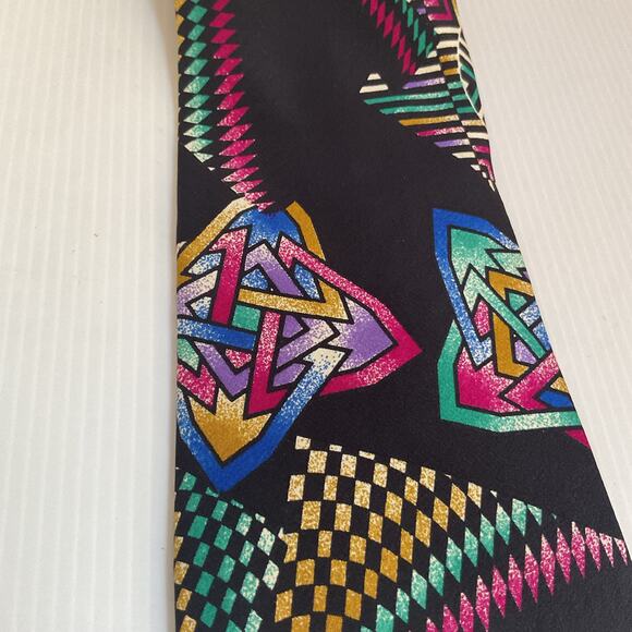 Vintage Bachrach Made in USA Tie Geometric Abstract Pattern 90s All Silk - Picture 6 of 10